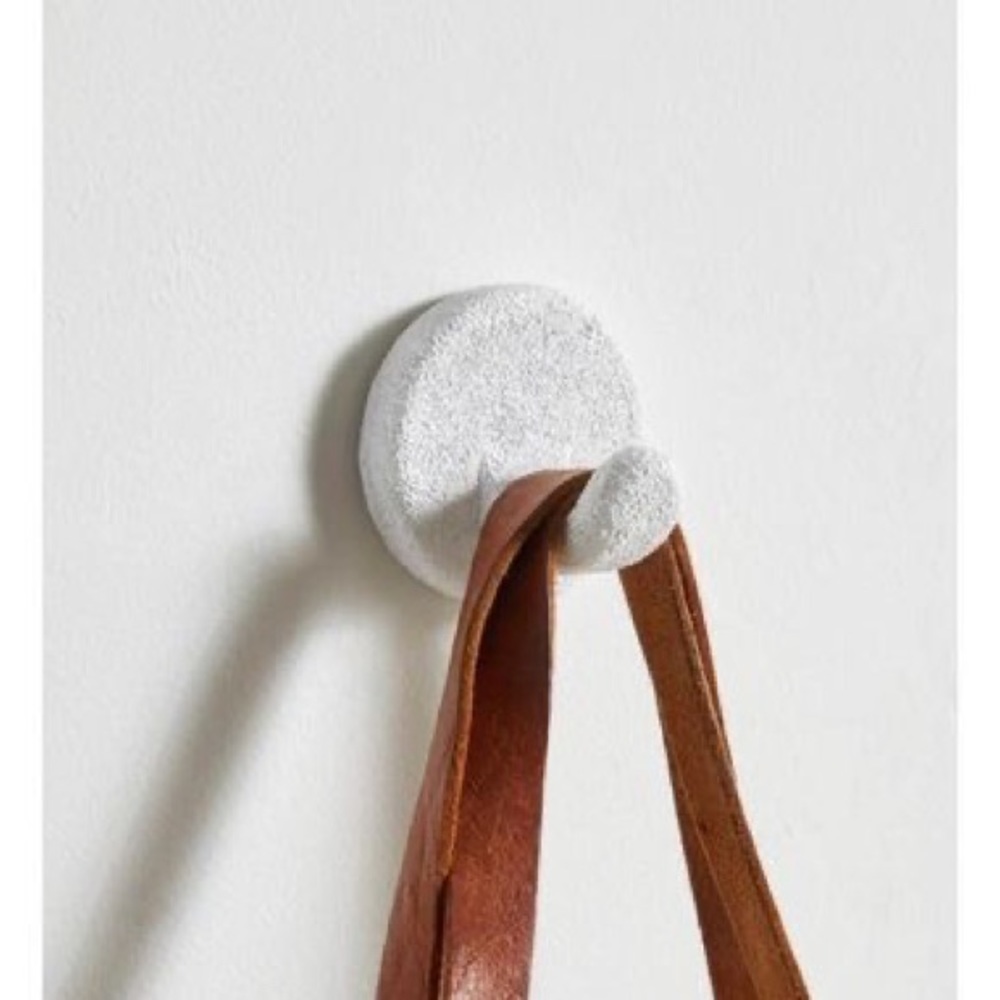 Urban Outfitters | White Decorative Wall Hooks 🤍